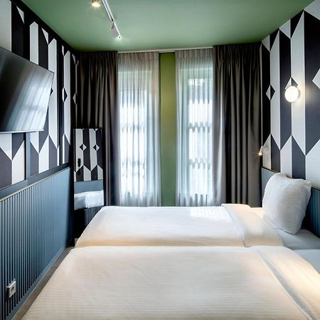 Tourist Inn Hotel Amsterdam Ngoại thất bức ảnh