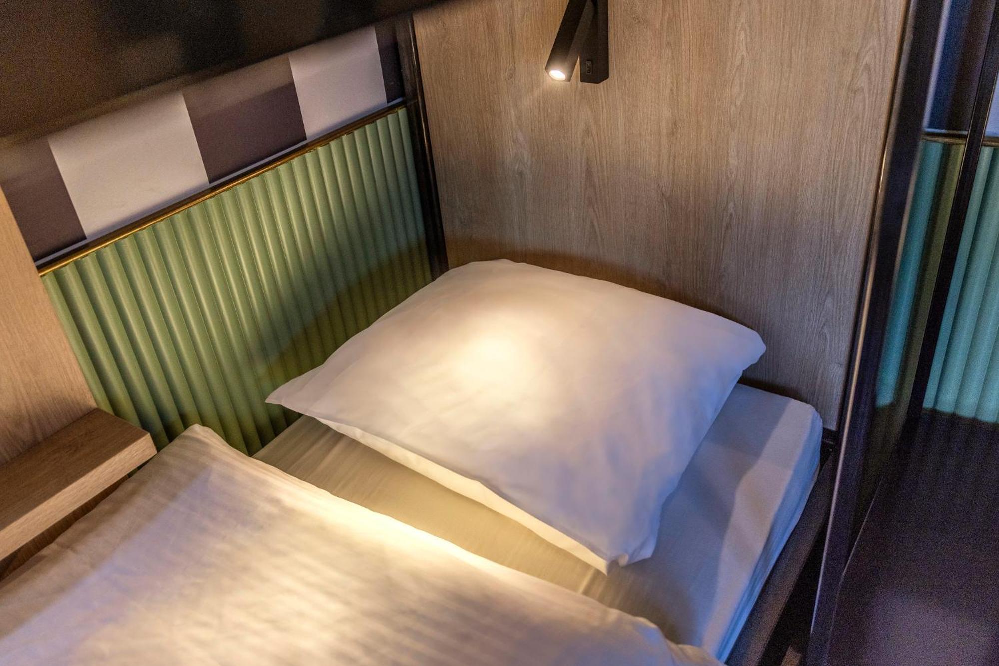 Tourist Inn Hotel Amsterdam Ngoại thất bức ảnh
