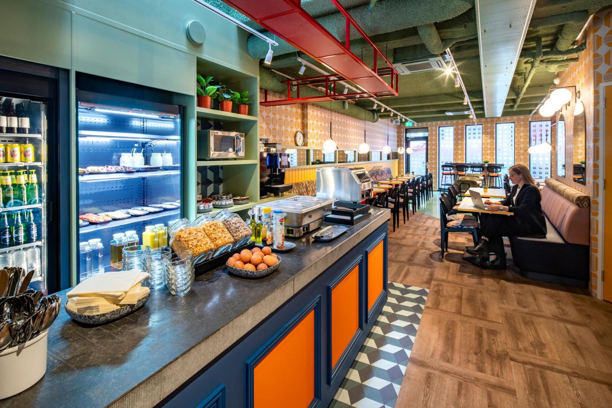 Tourist Inn Hotel Amsterdam Ngoại thất bức ảnh